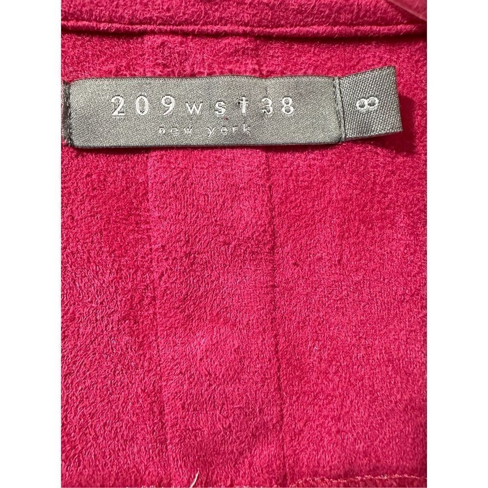 209 wst 38th women’s hot pink zip up jacket w/ button detail size 8 #34-0864 - Picture 5 of 5